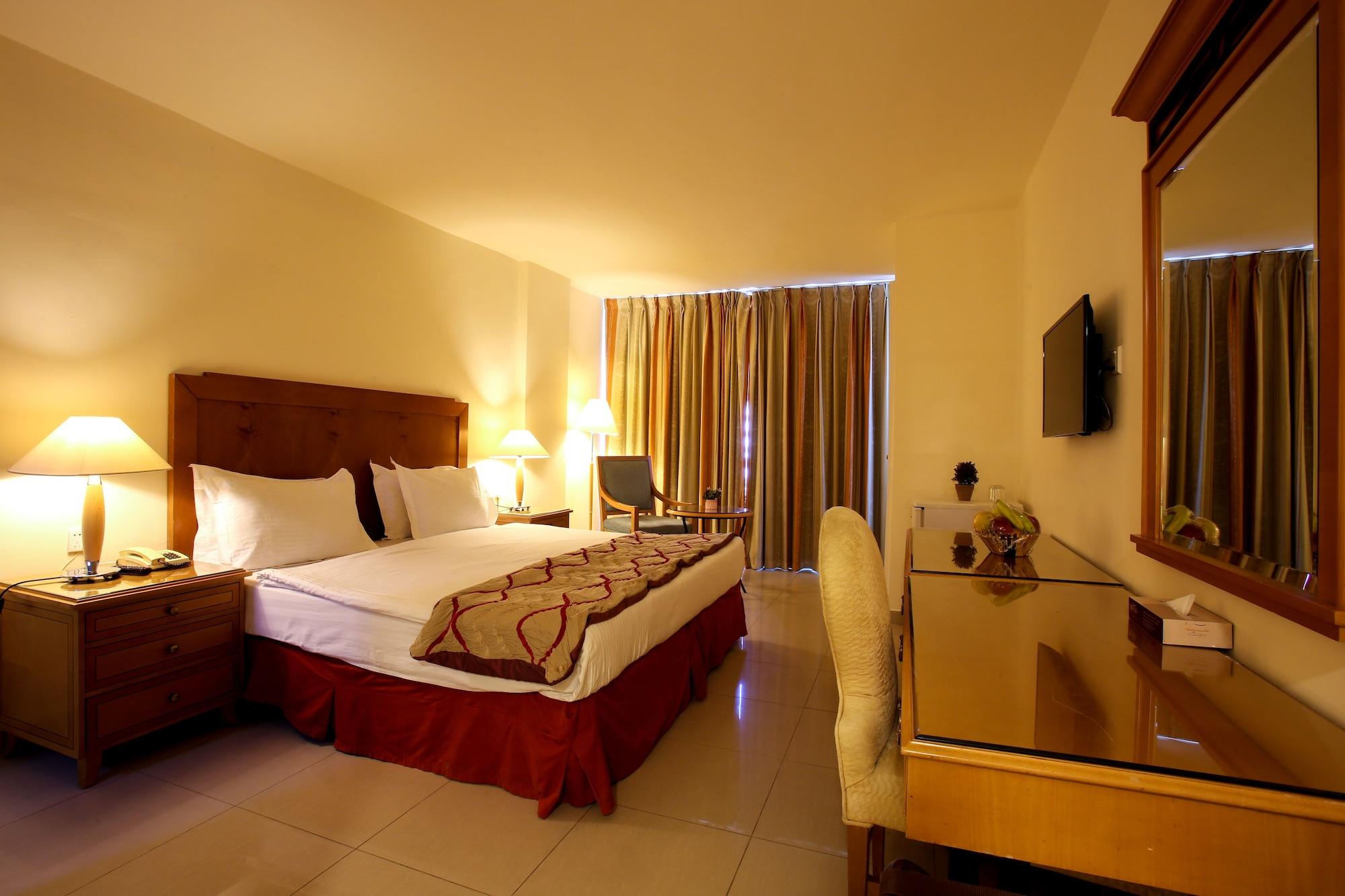 Hotel Mina 3*