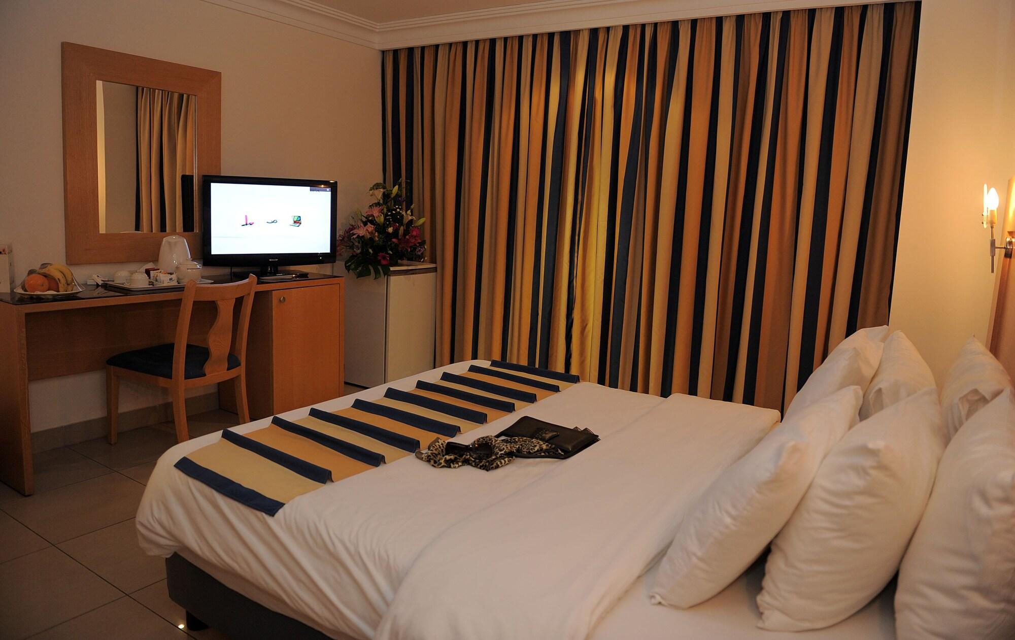 Mina Hotel
